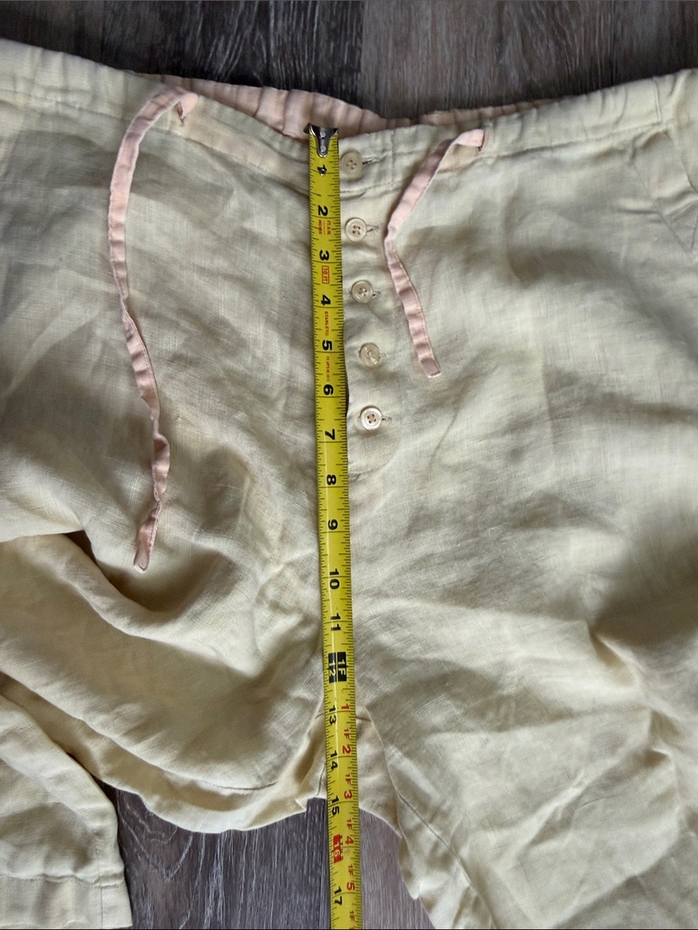 Butter Yellow 100% Linen Capris - Picture 5 of 8